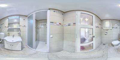 BATHROOM (Double Room)